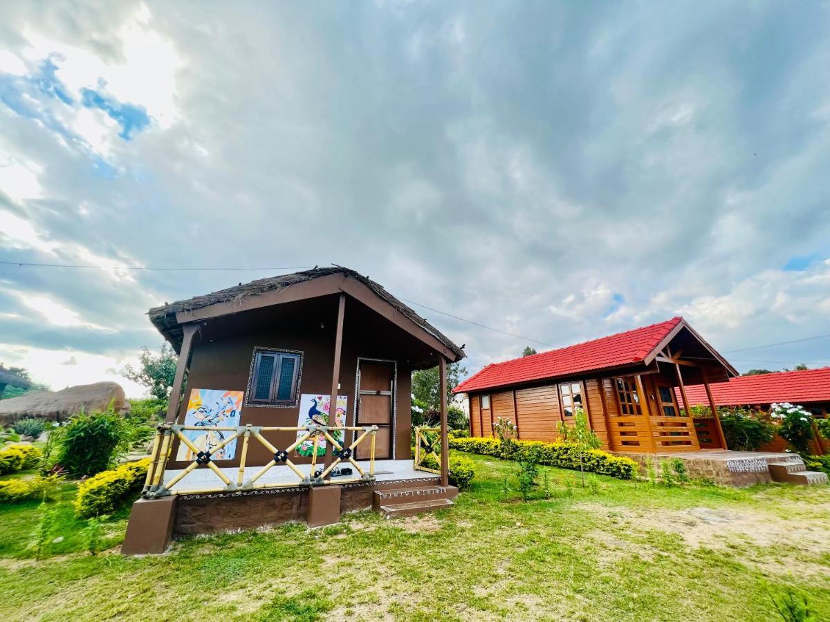 Leo Wodden Resort ハンピ エクステリア 写真