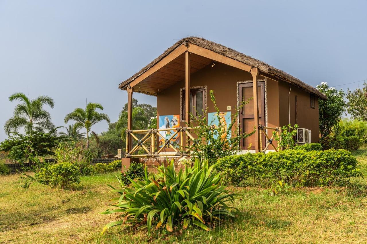 Leo Wodden Resort ハンピ エクステリア 写真